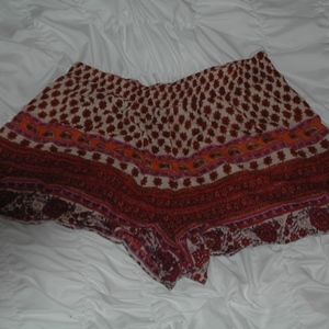 Summer flowy shorts in great condition